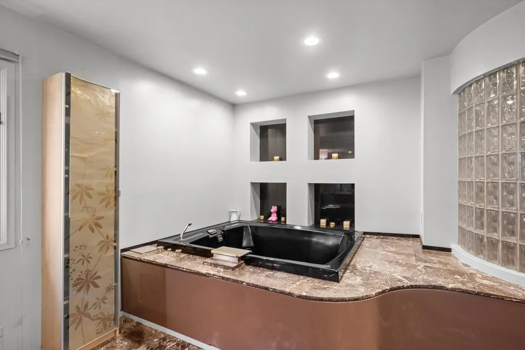 2361 Delaware Drive Ann Arbor City MI 48103