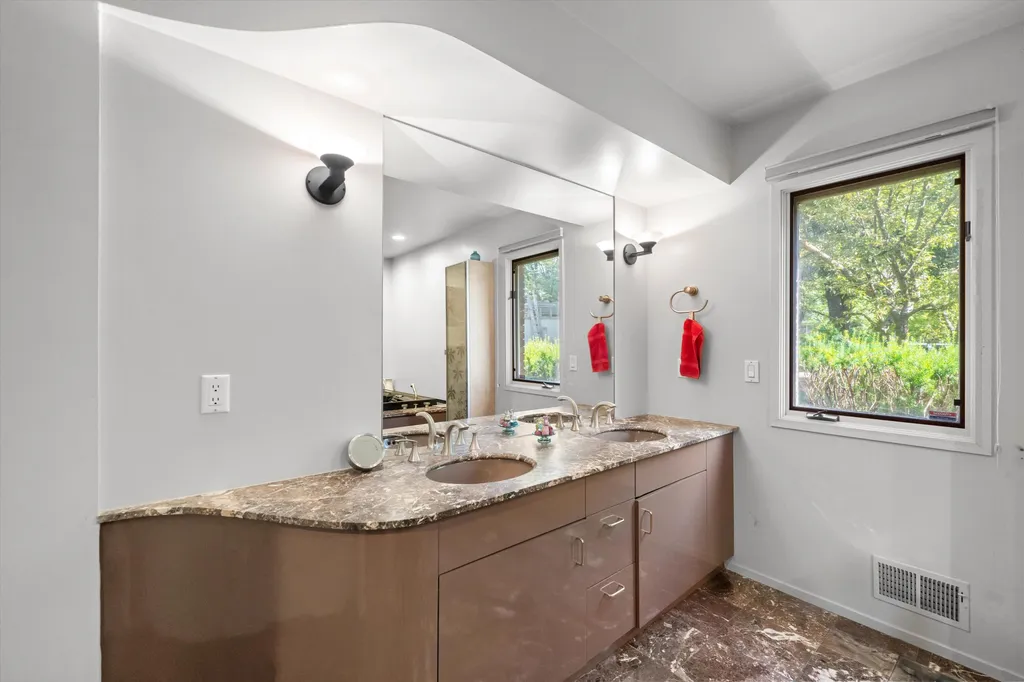 2361 Delaware Drive Ann Arbor City MI 48103