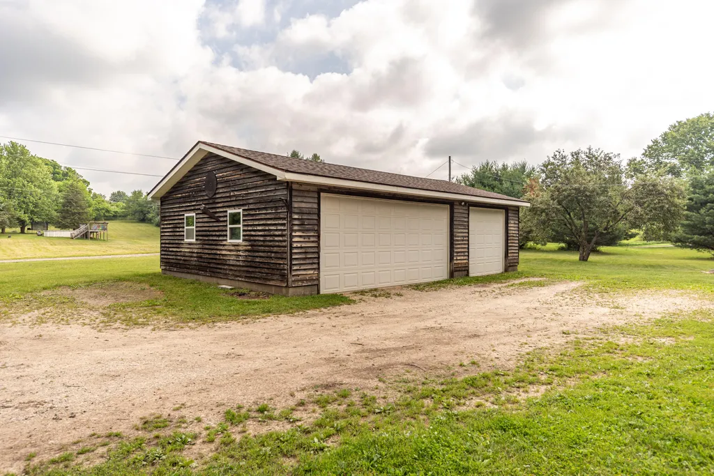 4625 Loveland Road Sylvan Township MI 49240