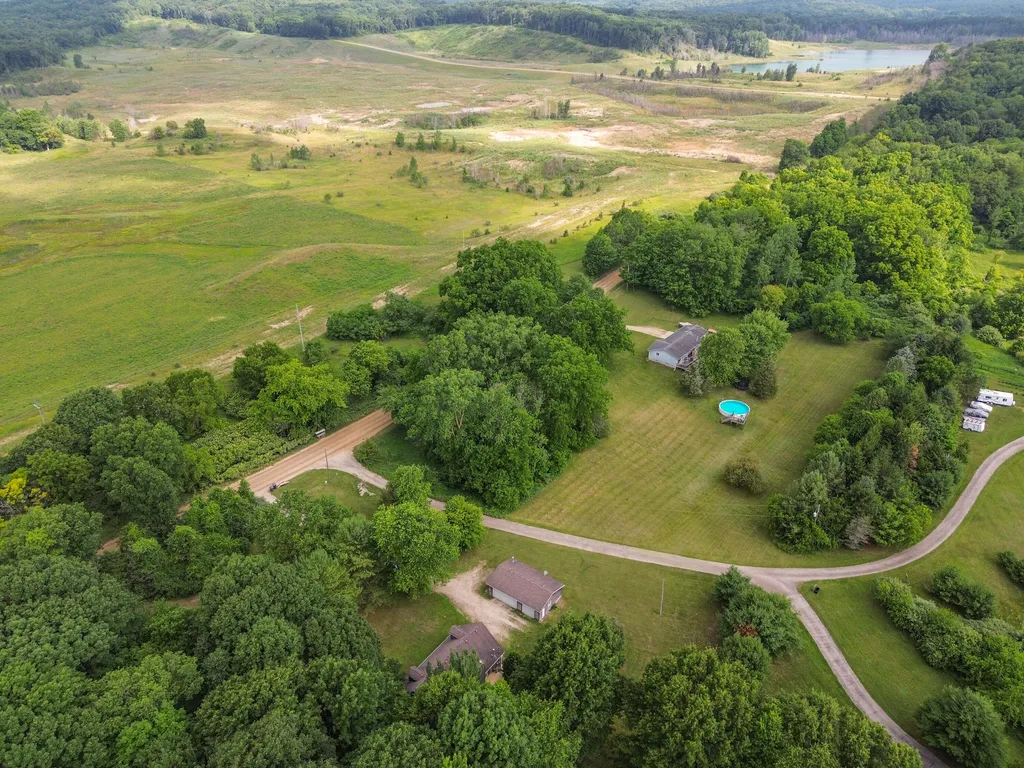 4625 Loveland Road Sylvan Township MI 49240