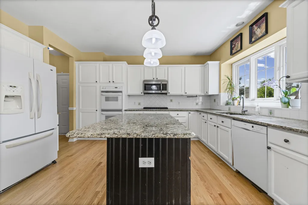 592 Terrace Court Canton Charter Township MI 48188