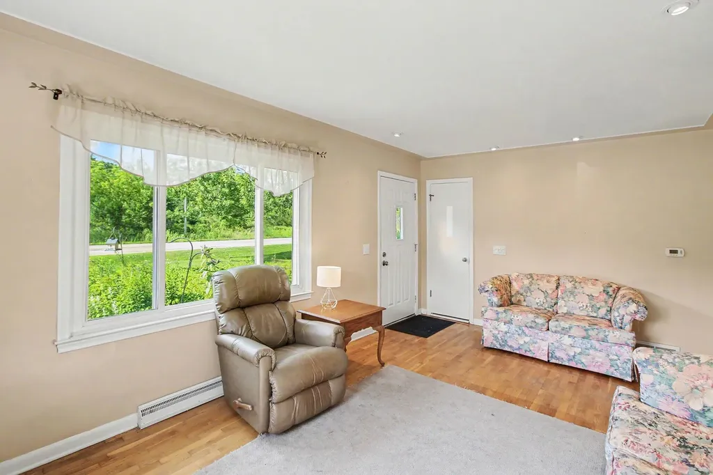 8919 Windsor Highway Windsor Charter Township MI 48821
