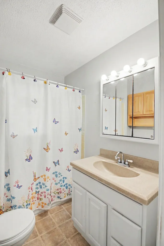 8919 Windsor Highway Windsor Charter Township MI 48821