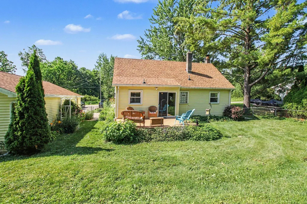 8919 Windsor Highway Windsor Charter Township MI 48821