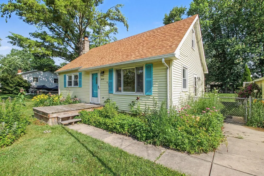 8919 Windsor Highway Windsor Charter Township MI 48821