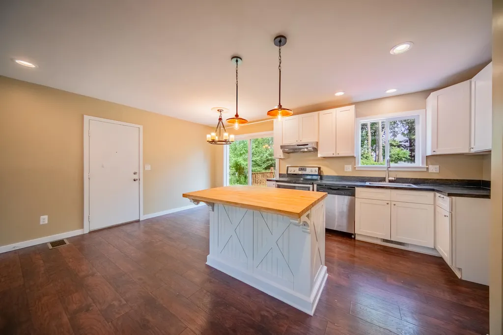 1726 Devon Street Superior Charter Township MI 48198
