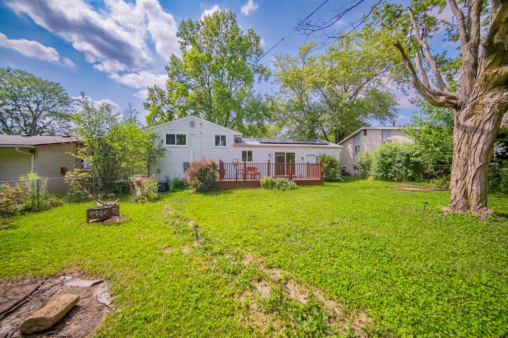 1726 Devon Street Superior Charter Township MI 48198