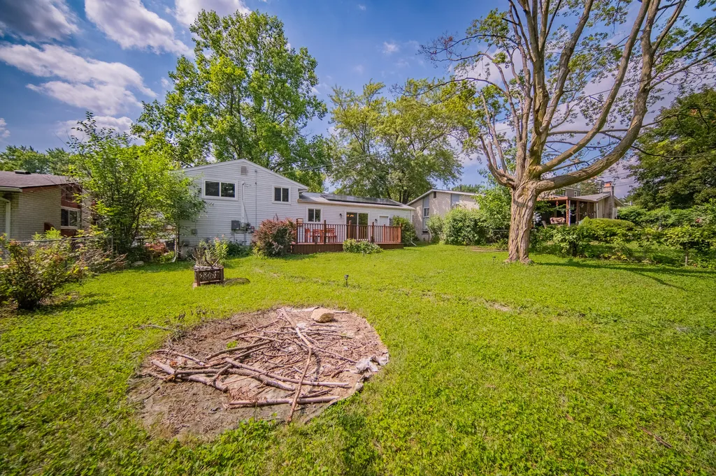 1726 Devon Street Superior Charter Township MI 48198