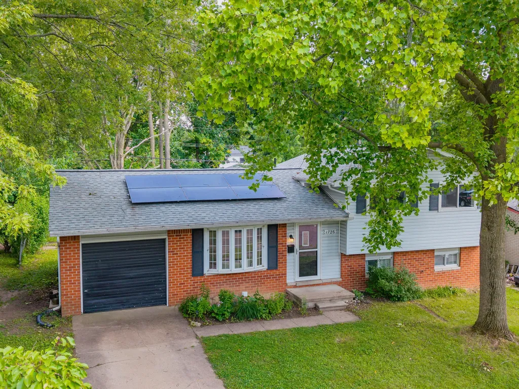 1726 Devon Street Superior Charter Township MI 48198