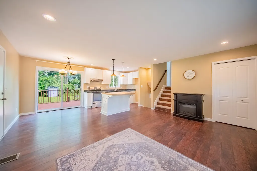 1726 Devon Street Superior Charter Township MI 48198