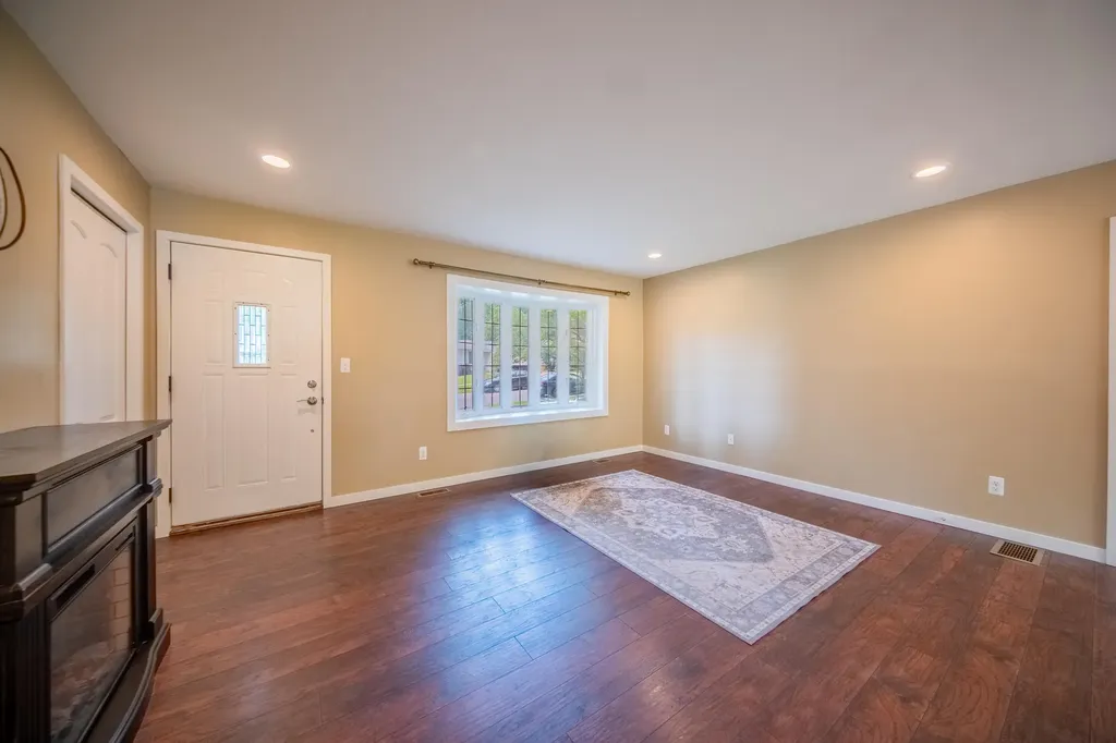 1726 Devon Street Superior Charter Township MI 48198