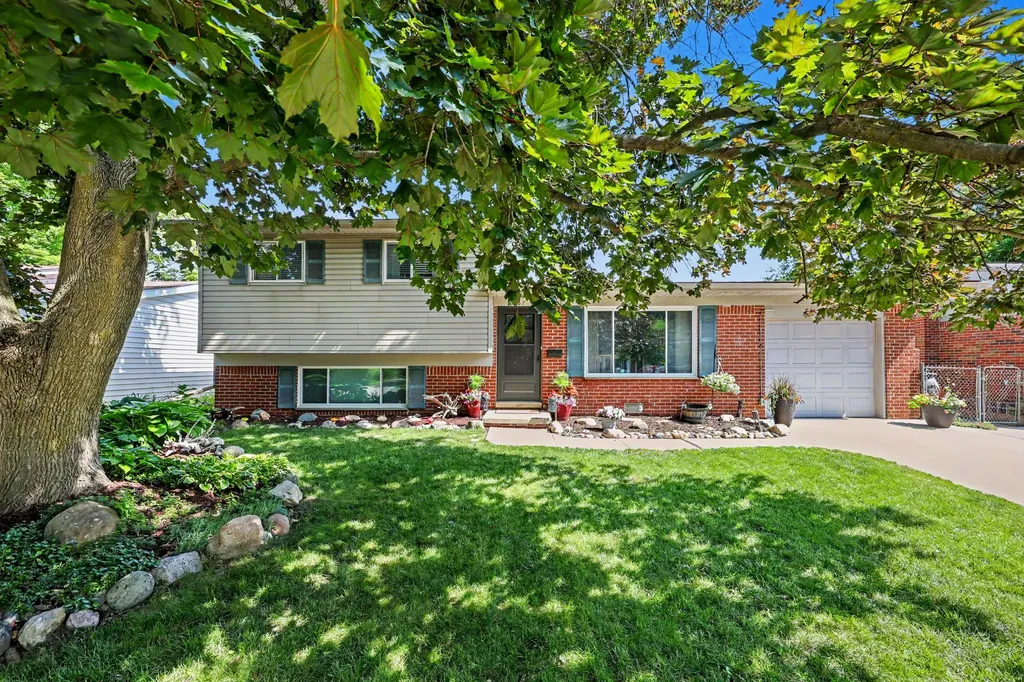 2857 Verle Avenue Ann Arbor City MI 48108