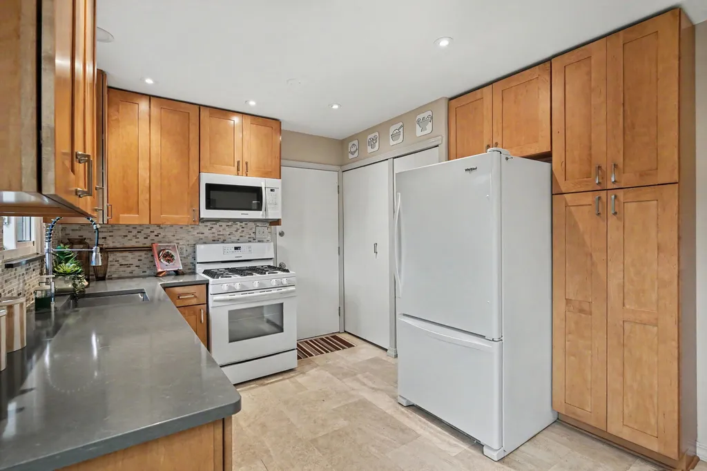 2857 Verle Avenue Ann Arbor City MI 48108