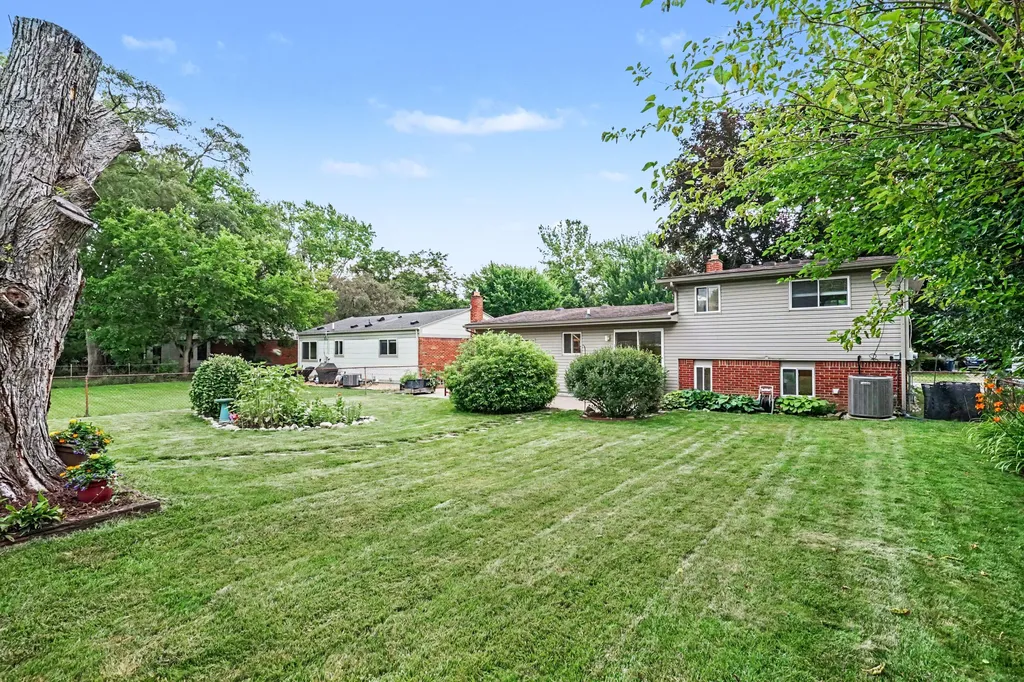 2857 Verle Avenue Ann Arbor City MI 48108