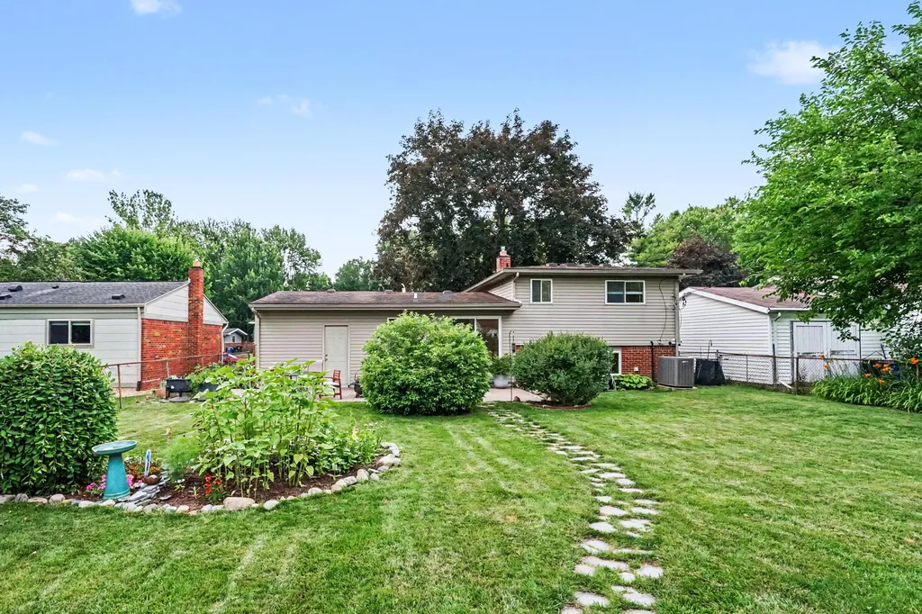 2857 Verle Avenue Ann Arbor City MI 48108