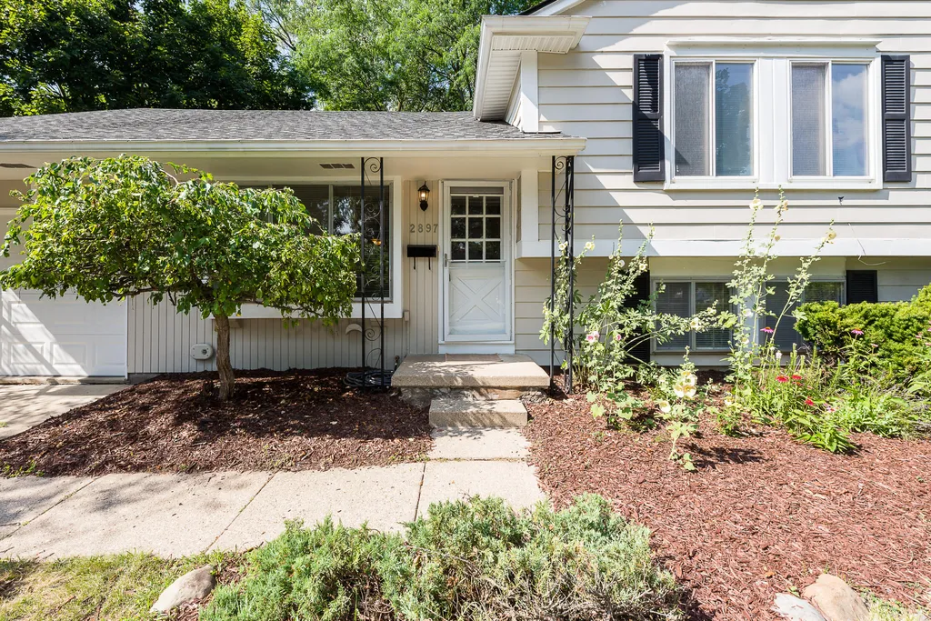 2897 Ticknor Court Ann Arbor City MI 48104