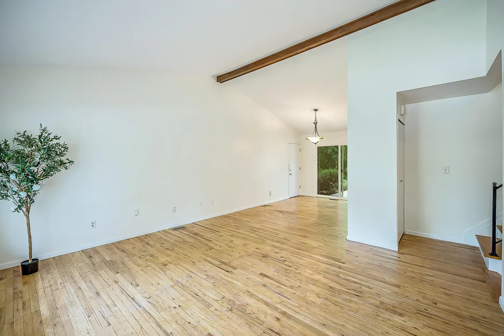 2897 Ticknor Court Ann Arbor City MI 48104