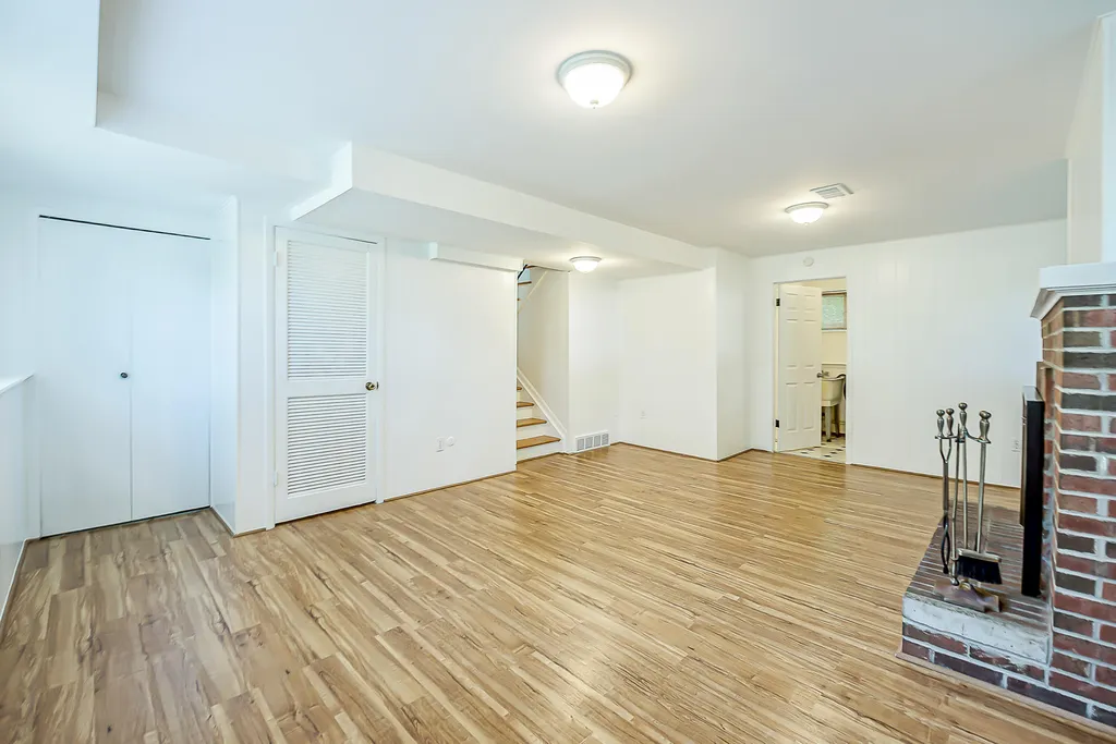 2897 Ticknor Court Ann Arbor City MI 48104