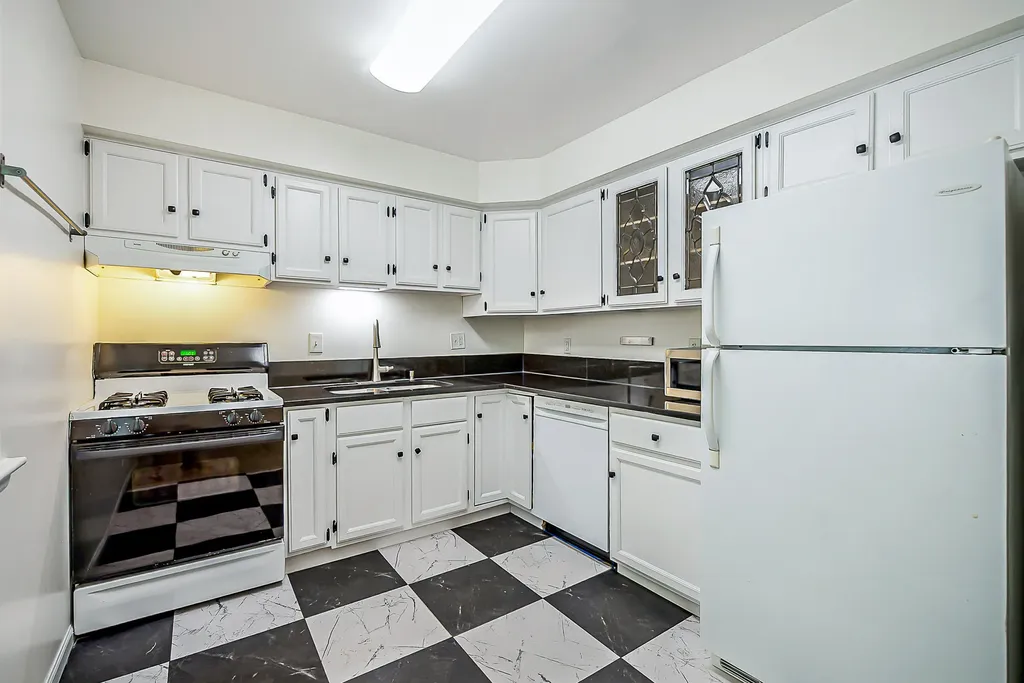 2897 Ticknor Court Ann Arbor City MI 48104