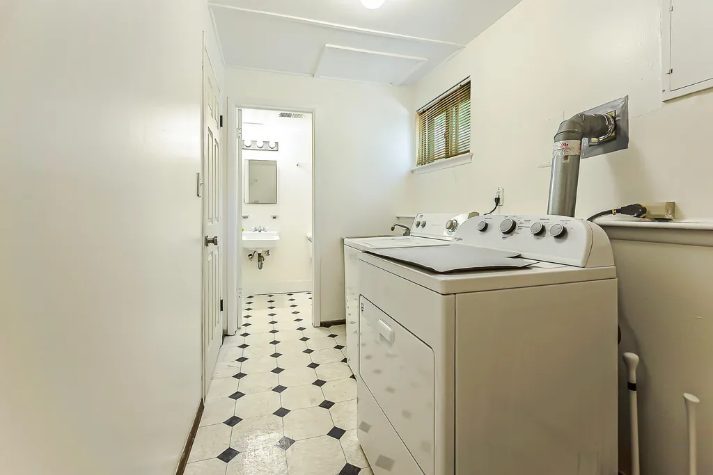 2897 Ticknor Court Ann Arbor City MI 48104