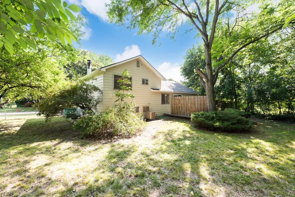 2897 Ticknor Court Ann Arbor City MI 48104