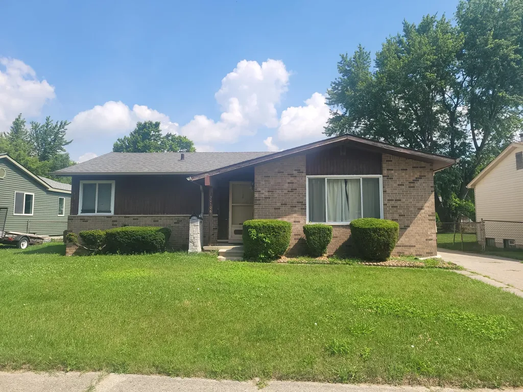 30106 Jamestown Street Romulus City MI 48174