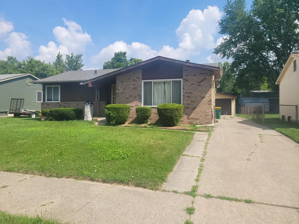 30106 Jamestown Street Romulus City MI 48174