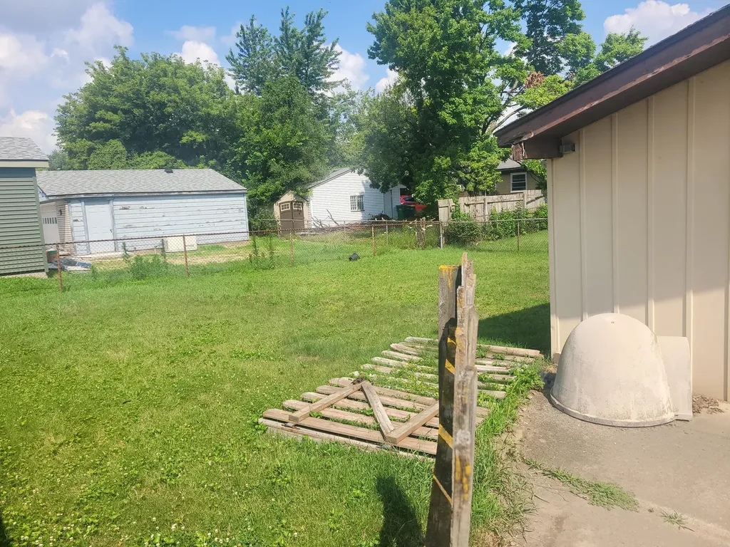 30106 Jamestown Street Romulus City MI 48174