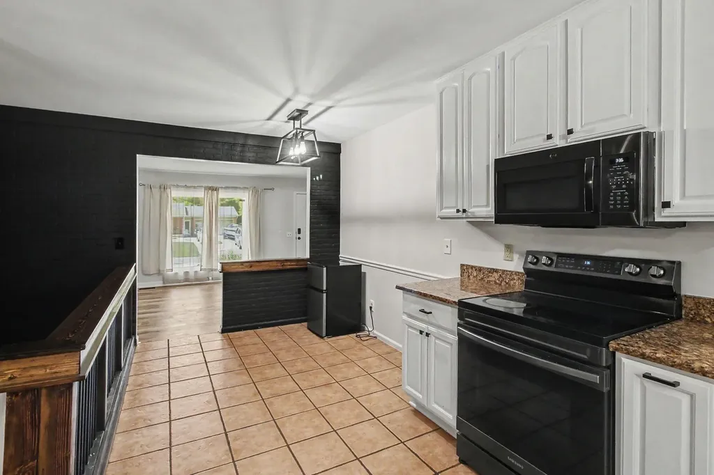 9155 Satelite Drive Walled Lake City MI 48386