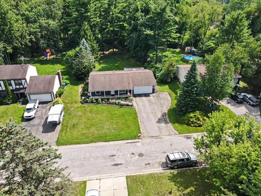 9155 Satelite Drive Walled Lake City MI 48386