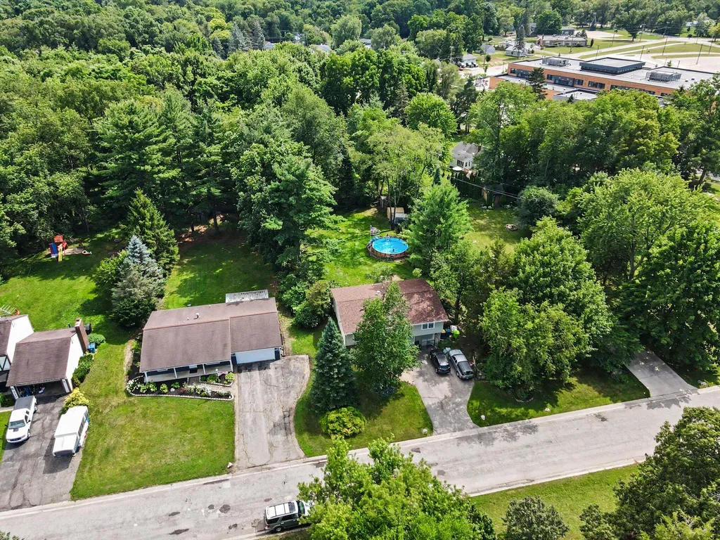 9155 Satelite Drive Walled Lake City MI 48386