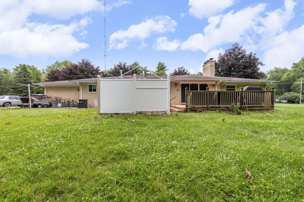 24319 Tamarack Trail Southfield City MI 48075