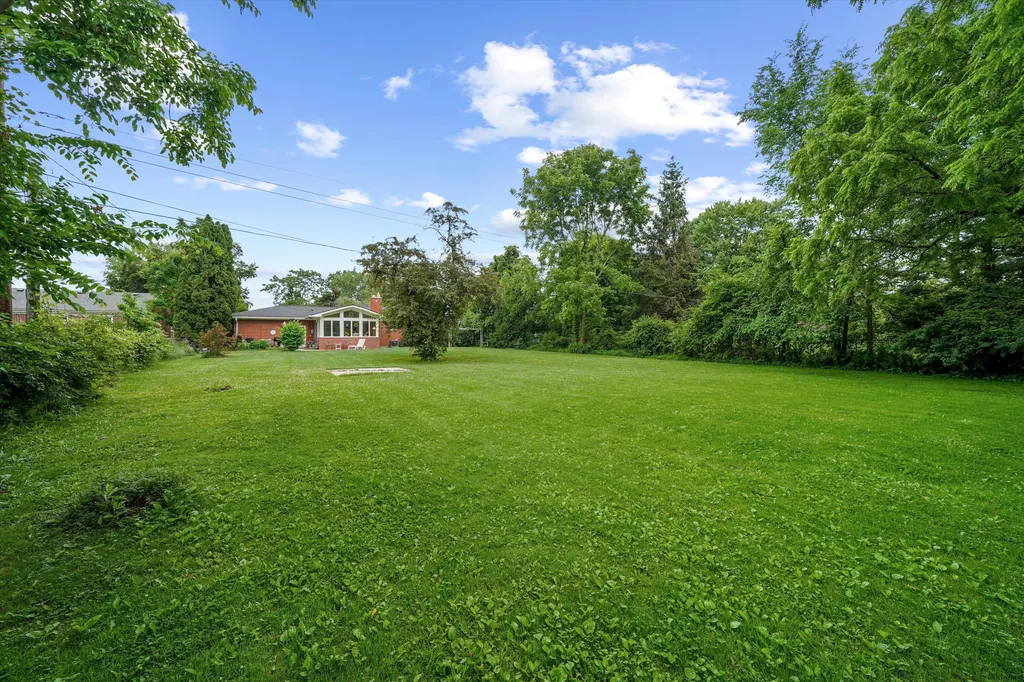 45145 Jeanette Avenue Van Buren Charter Township MI 48111
