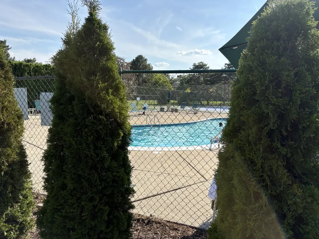 1669 S Hill Boulevard Bloomfield Charter Township MI 48304
