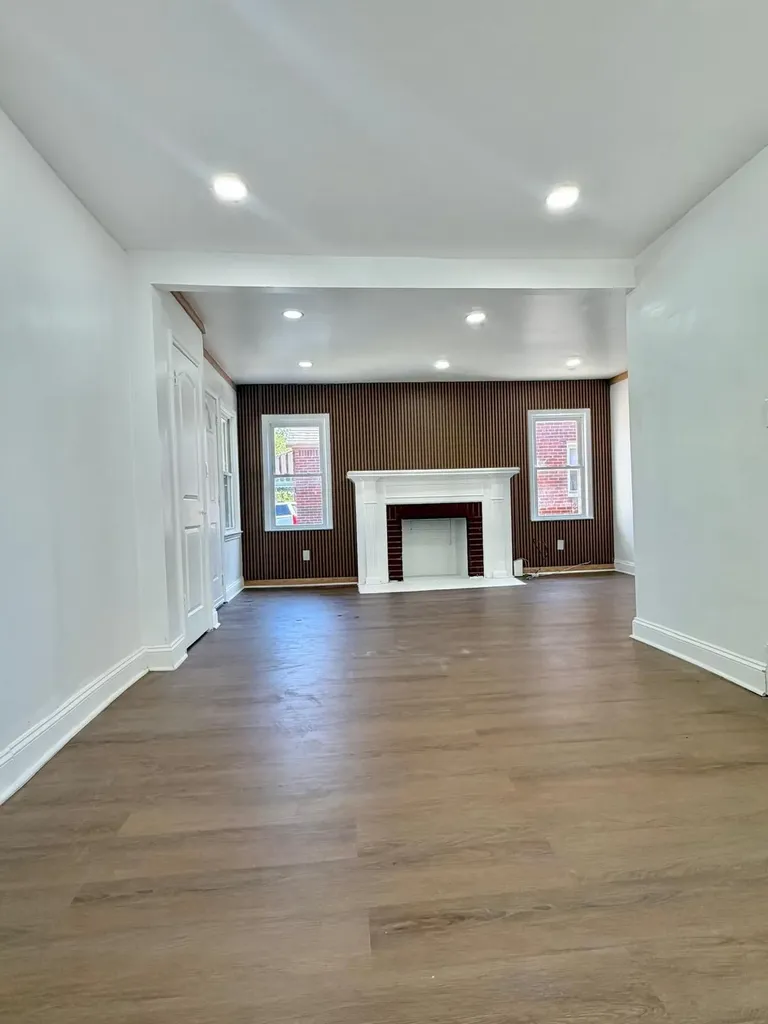 6849 SW Rosemont Avenue SW Detroit City MI 48228
