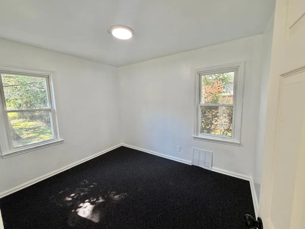 6849 SW Rosemont Avenue SW Detroit City MI 48228