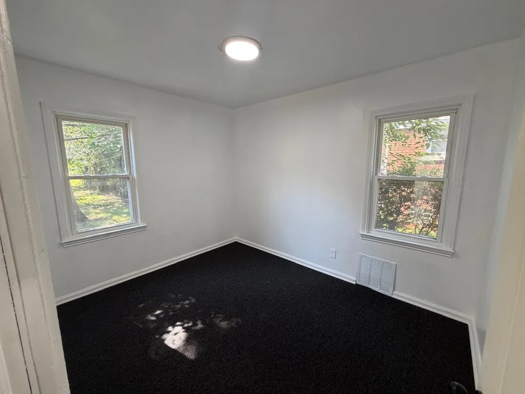 6849 SW Rosemont Avenue SW Detroit City MI 48228