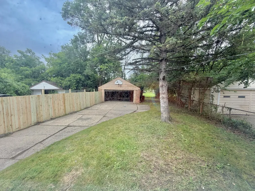 6849 SW Rosemont Avenue SW Detroit City MI 48228