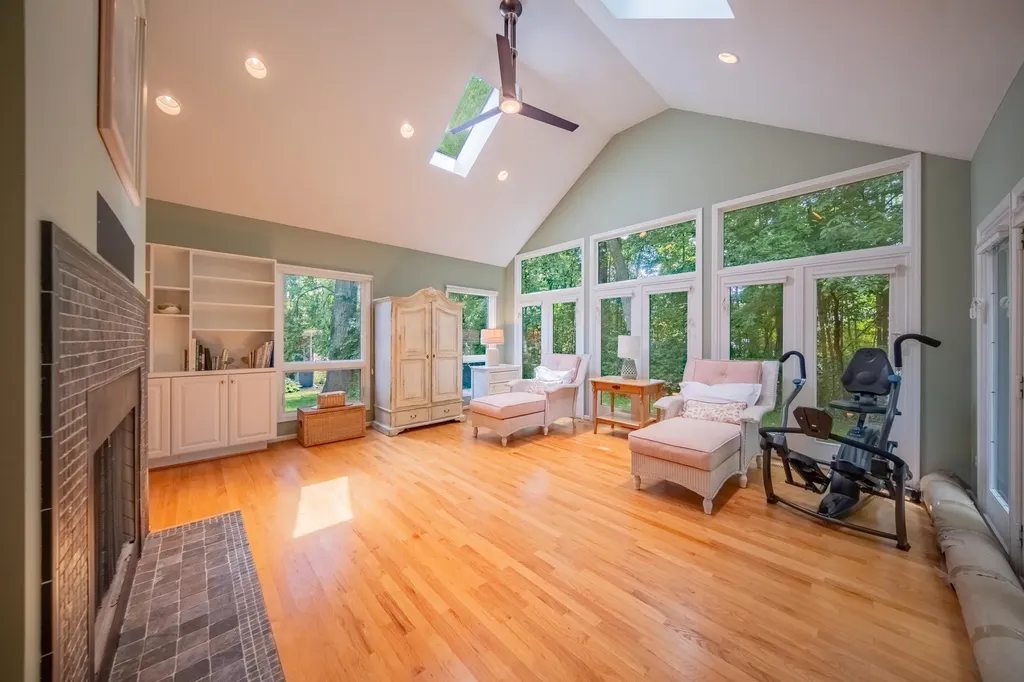 380 Wild Fox Court Scio Township MI 48103