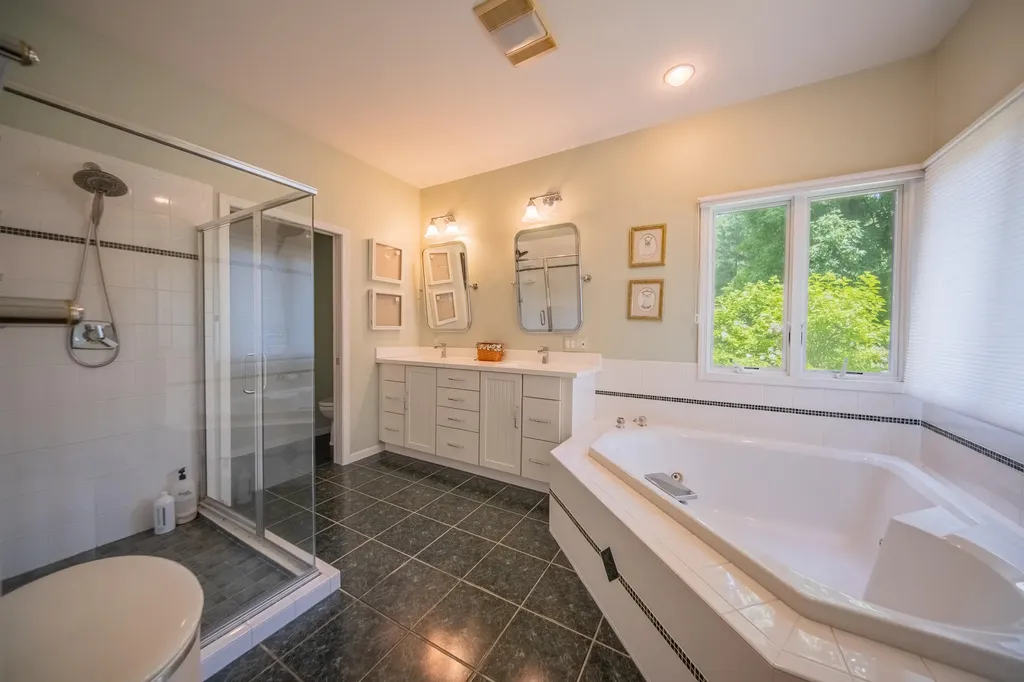380 Wild Fox Court Scio Township MI 48103