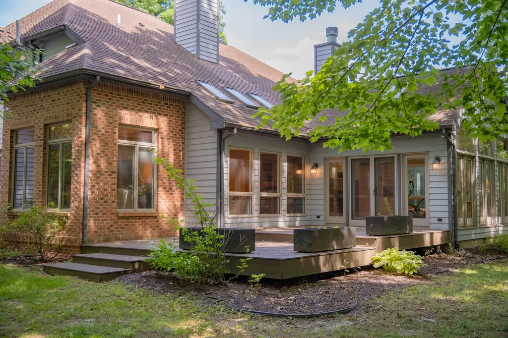 380 Wild Fox Court Scio Township MI 48103