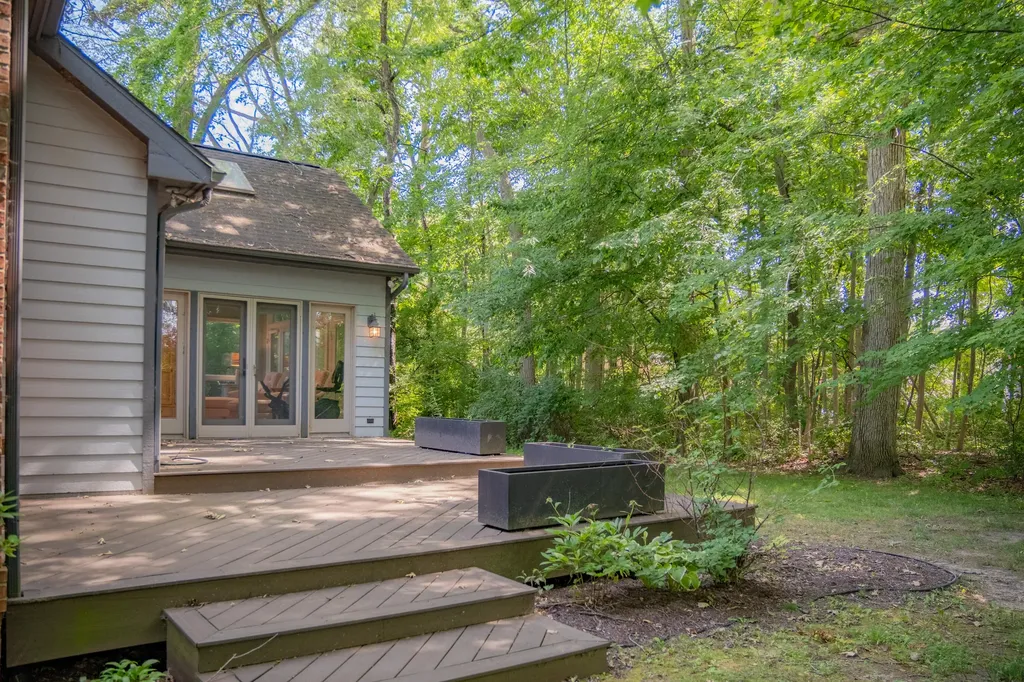 380 Wild Fox Court Scio Township MI 48103