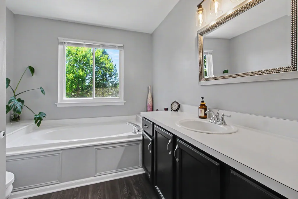 4976 N Ashford Way Pittsfield Charter Township MI 48197