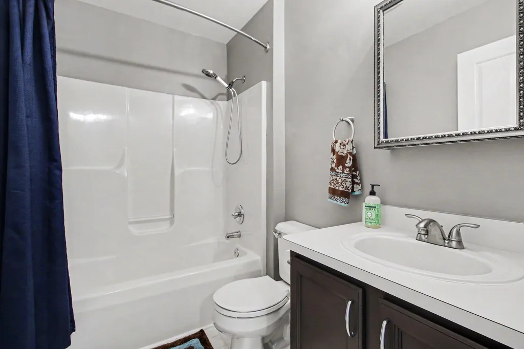 4976 N Ashford Way Pittsfield Charter Township MI 48197