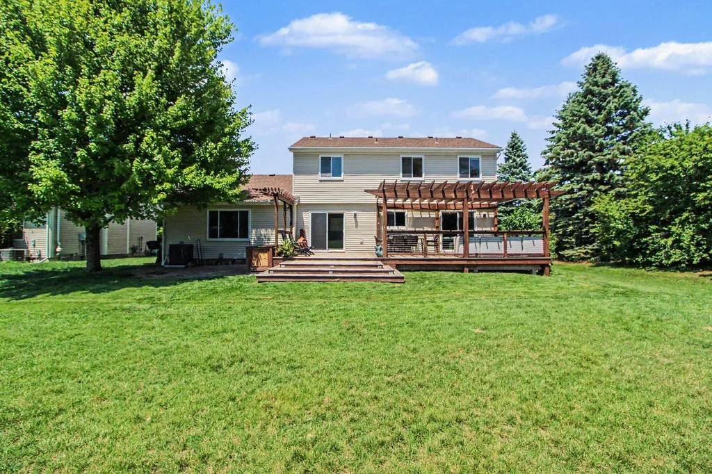 4976 N Ashford Way Pittsfield Charter Township MI 48197