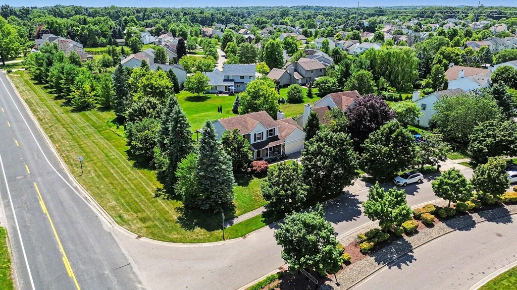 4976 N Ashford Way Pittsfield Charter Township MI 48197