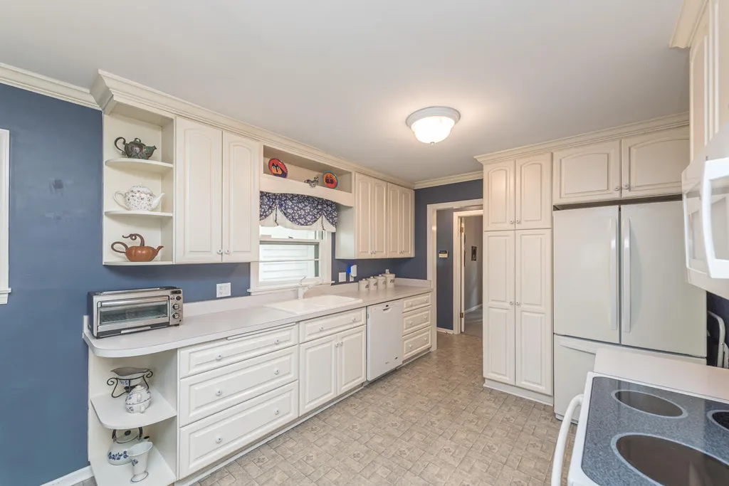 719 Sunset Road Ann Arbor City MI 48103