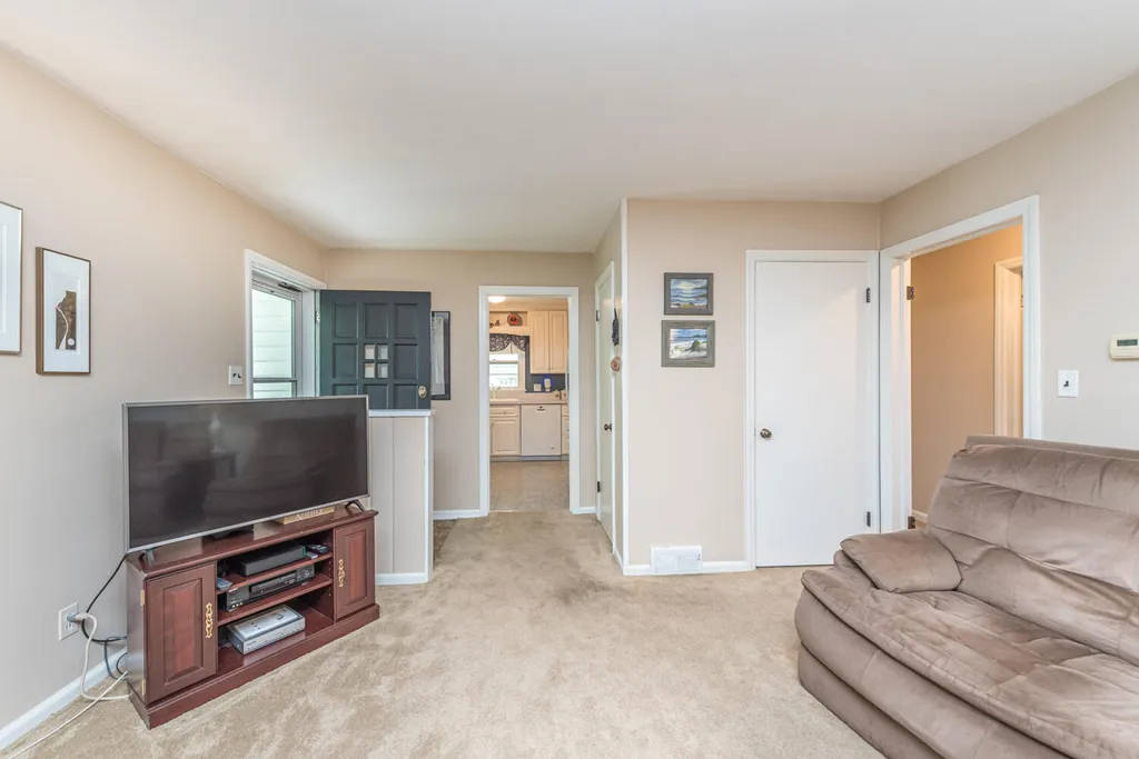 719 Sunset Road Ann Arbor City MI 48103