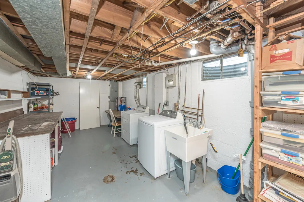 719 Sunset Road Ann Arbor City MI 48103