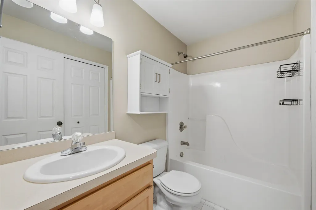 2910 Signature Boulevard Ann Arbor City MI 48103